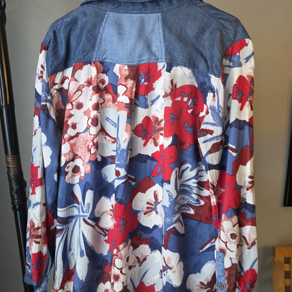 John Mark Floral Denim Blouse - Red, Blue, White - Picture 3 of 10